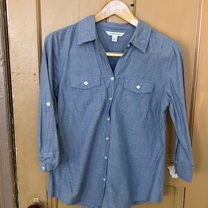 Croft & Barrow Chambray Blue Casual Button Down Shirt